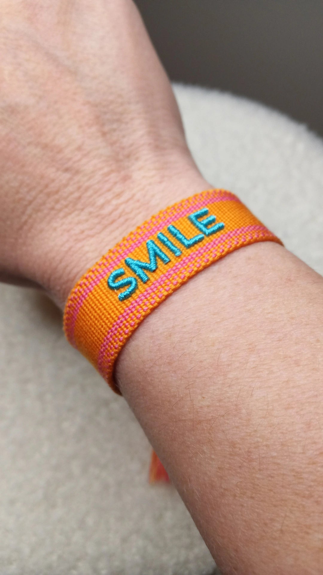 Farbenfrohes Statement Armband SMILE für Damen von parsley&pepper