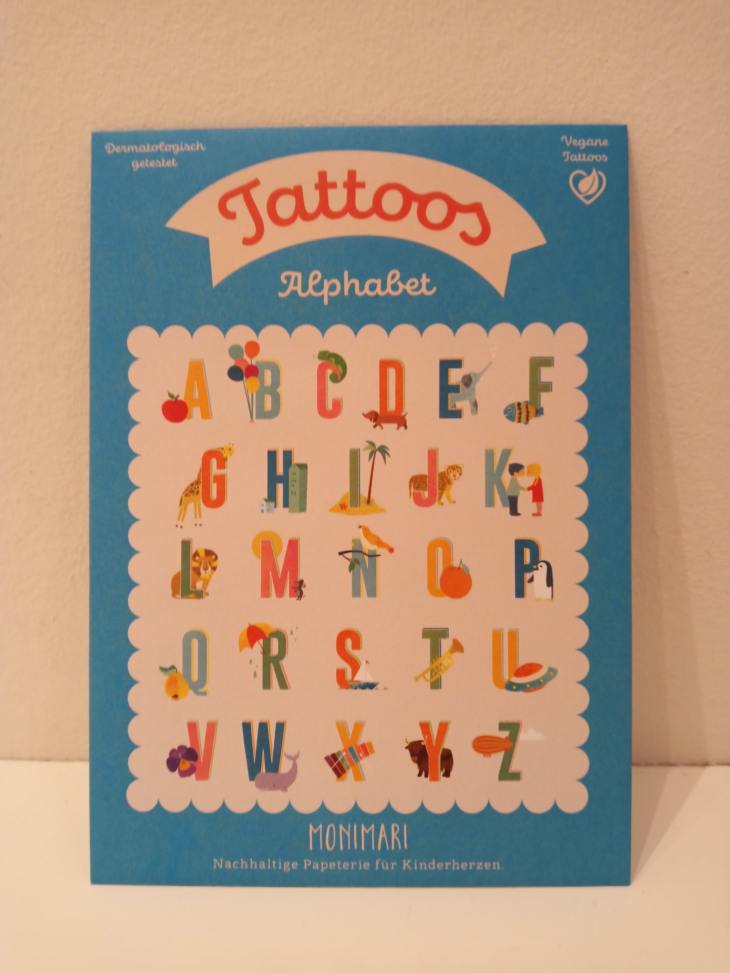 Tolle DIY Aktion für Schulkinder - Lieblingswörter können als temporäres Tattoo gestaltet werden