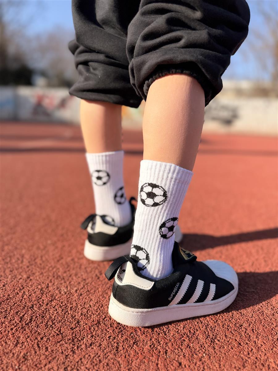 Coole Socken mit Fußball Motiv für fußballbegeisterte Kids