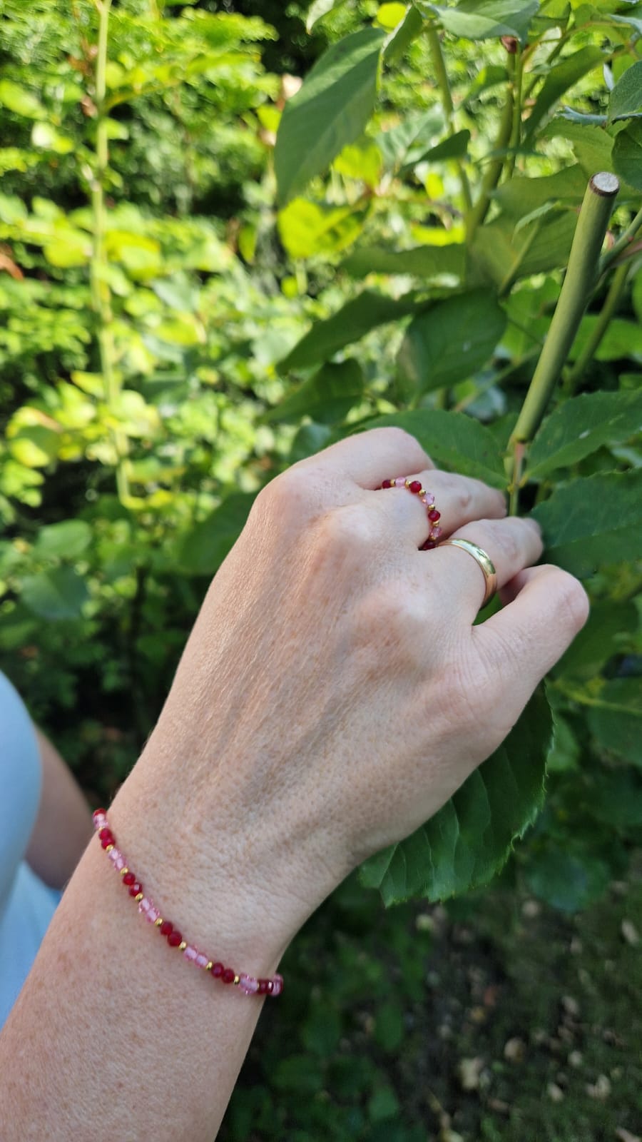 Wunderschöner rot pinker Ring von Mable