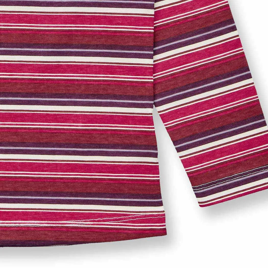 Gemütliches Kindershirt in Beerentönen geringelt von Sense Organics aus gotszertifizierter Biobaumwolle