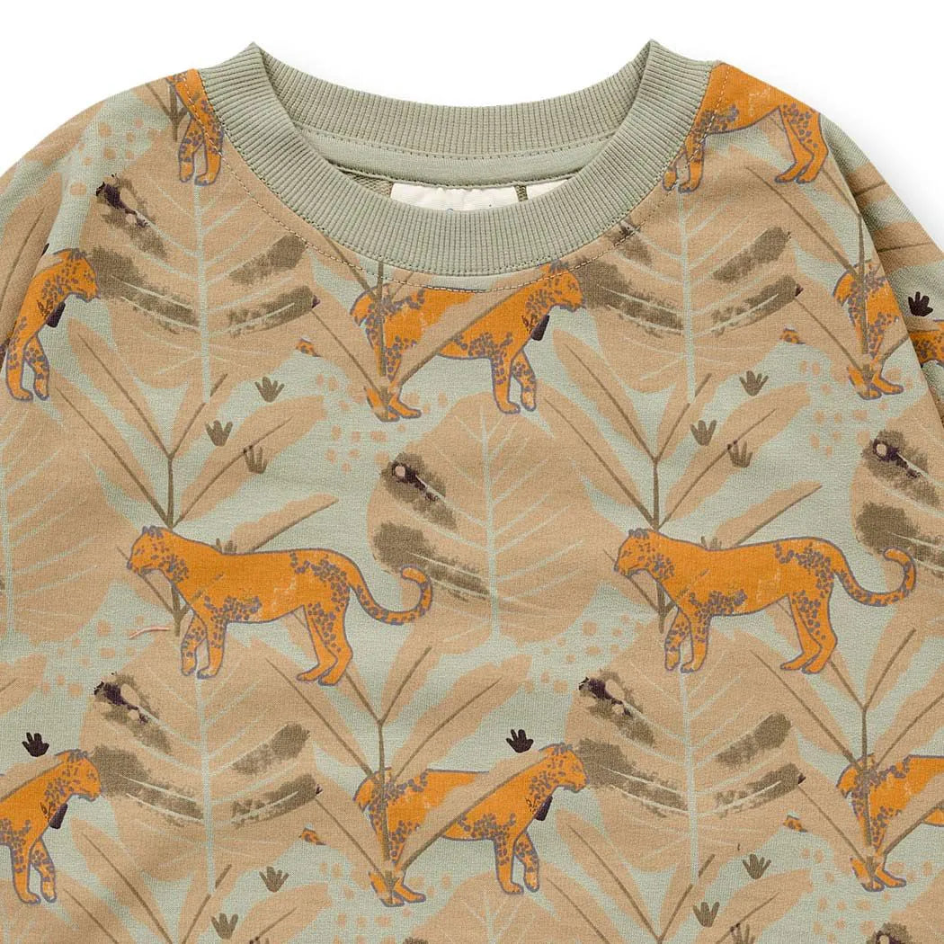 Süßes Sweatshirt mit Leoparden Dschungel Print aus gotszertifizierter Biobaumwolle