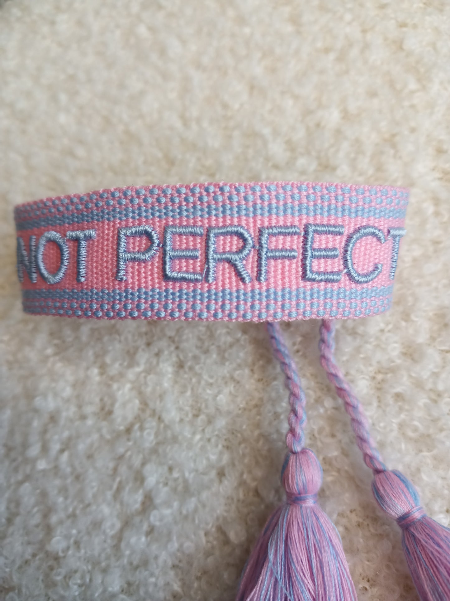Pastellfarbenes Armband Be real not perfect von parsley&pepper