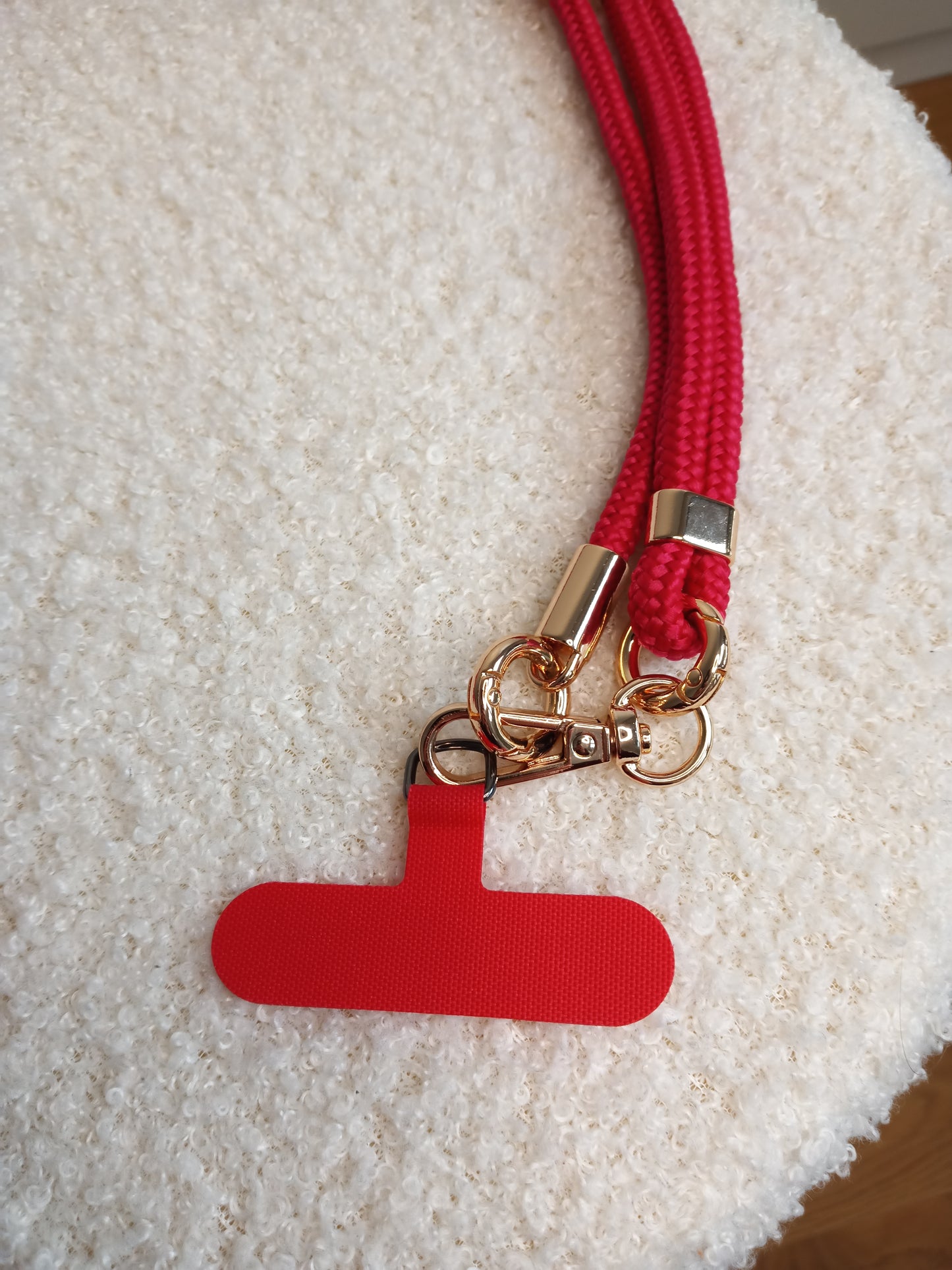 Stylishe und praktische Handykette von parsley&pepper in rot