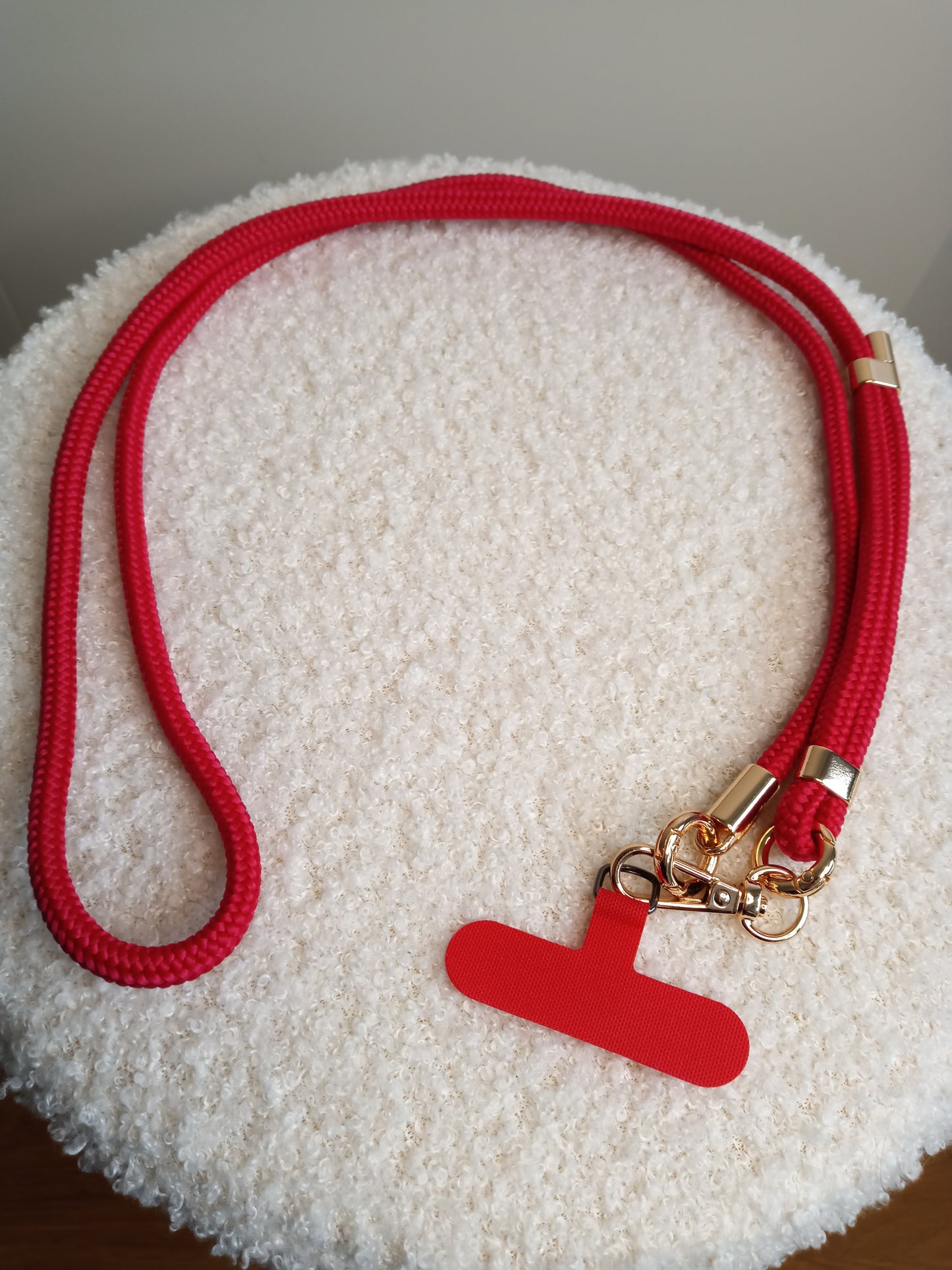 Stylishe und praktische Handykette von parsley&pepper in rot