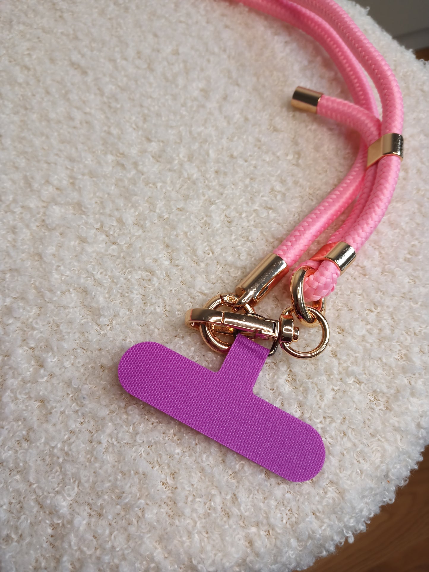 Farbenfrohe Handykette von parsley&pepper in pink